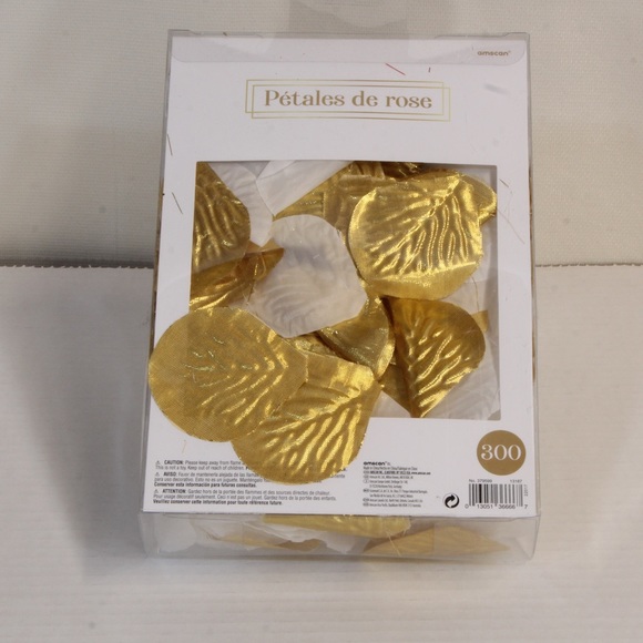 Amscan Collection Premium 300 pc Gold/White Wedding Confetti Fabric Rose Petal - Picture 3 of 3
